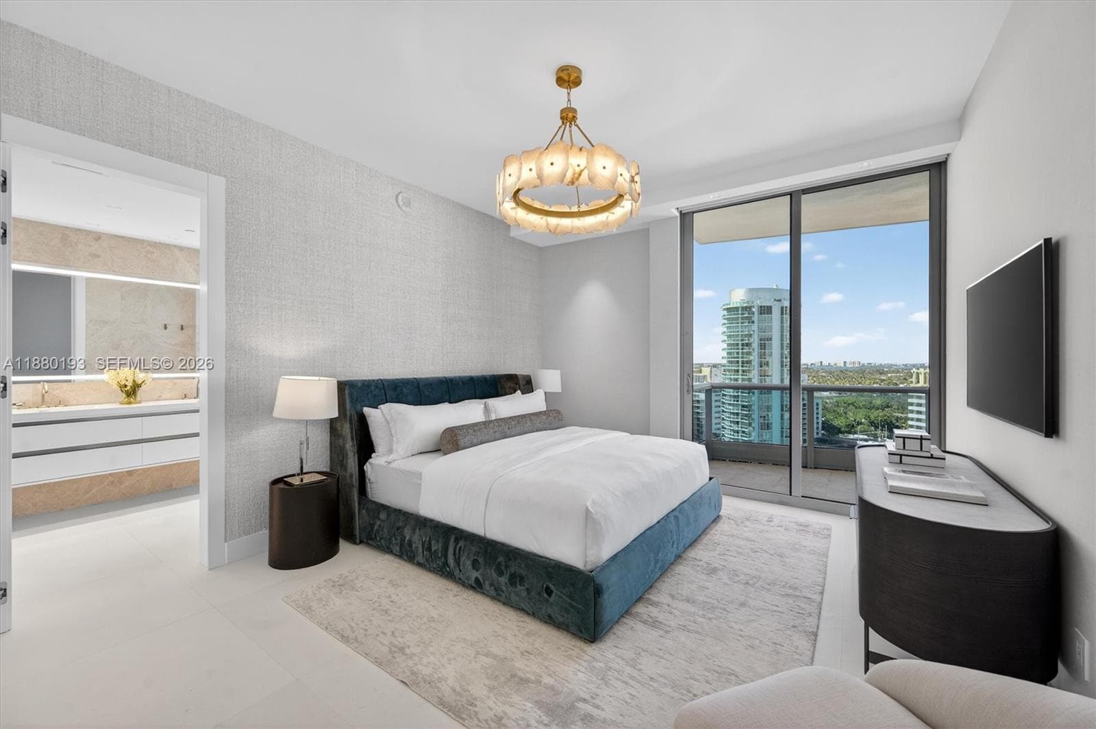5959 Collins Ave # 1805, Miami Beach FL 33140 — 32