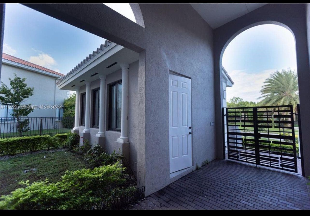 7408 SW 189th St, Cutler Bay FL 33157 — 4