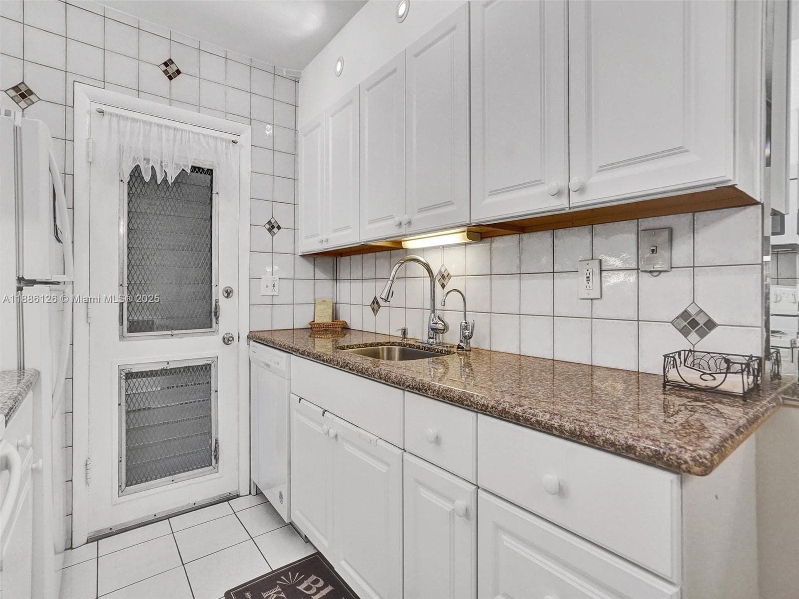 17090 NE 14th Ave # 104, North Miami Beach FL 33162 — 5