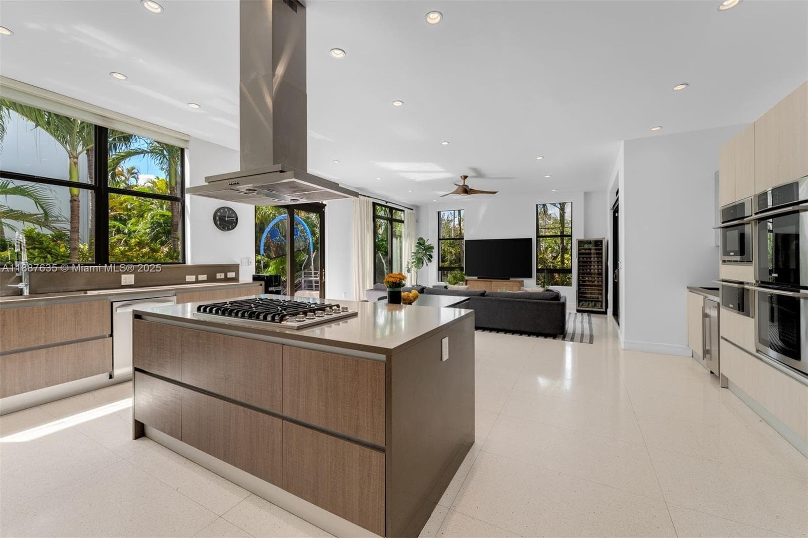 330 Caribbean Rd, Key Biscayne FL 33149 — 13