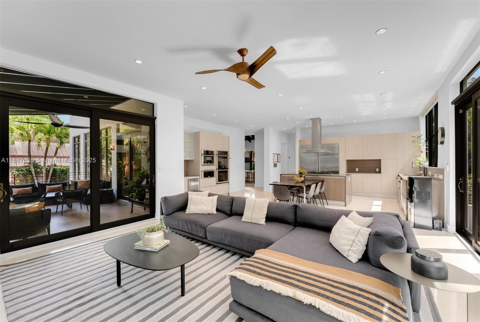 330 Caribbean Rd, Key Biscayne FL 33149 — 14