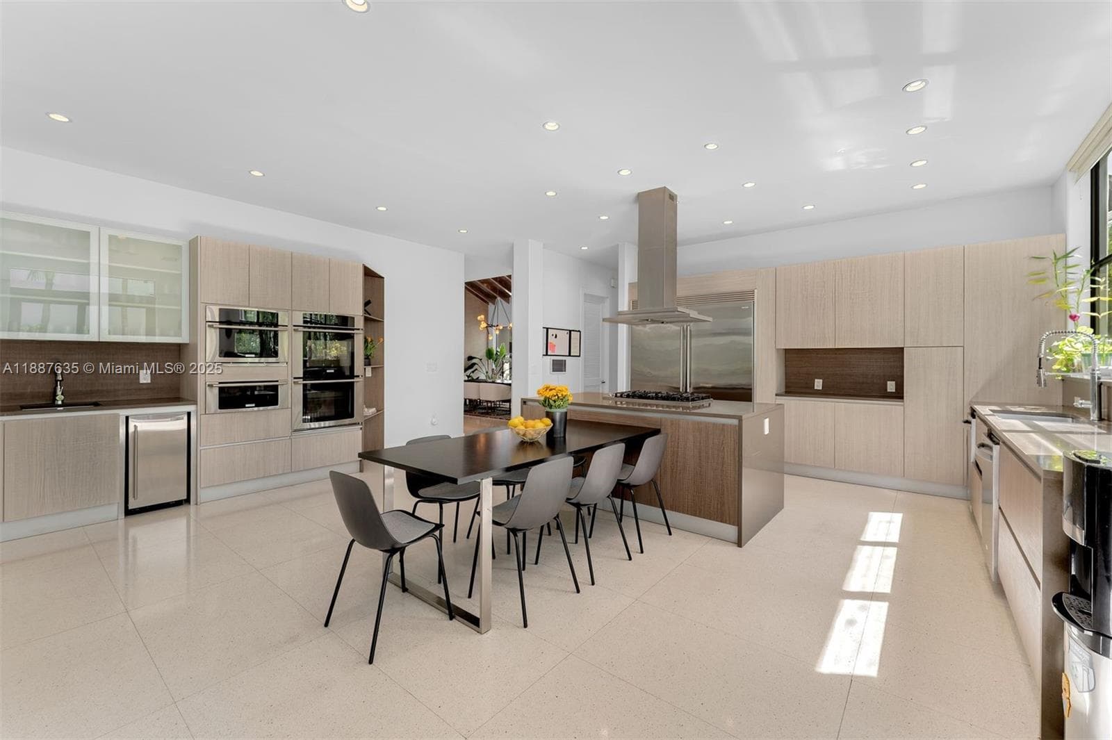 330 Caribbean Rd, Key Biscayne FL 33149 — 11