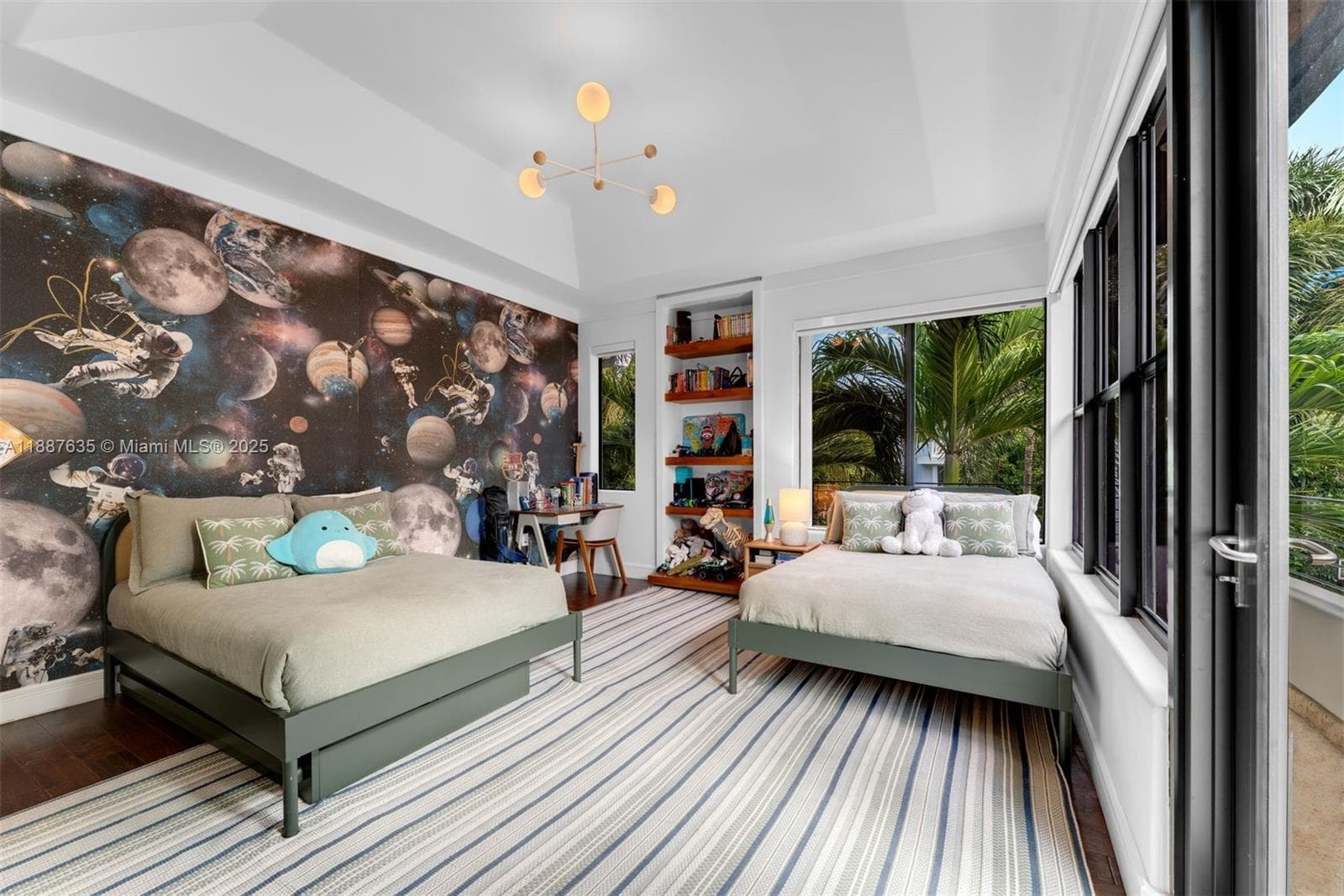 330 Caribbean Rd, Key Biscayne FL 33149 — 25