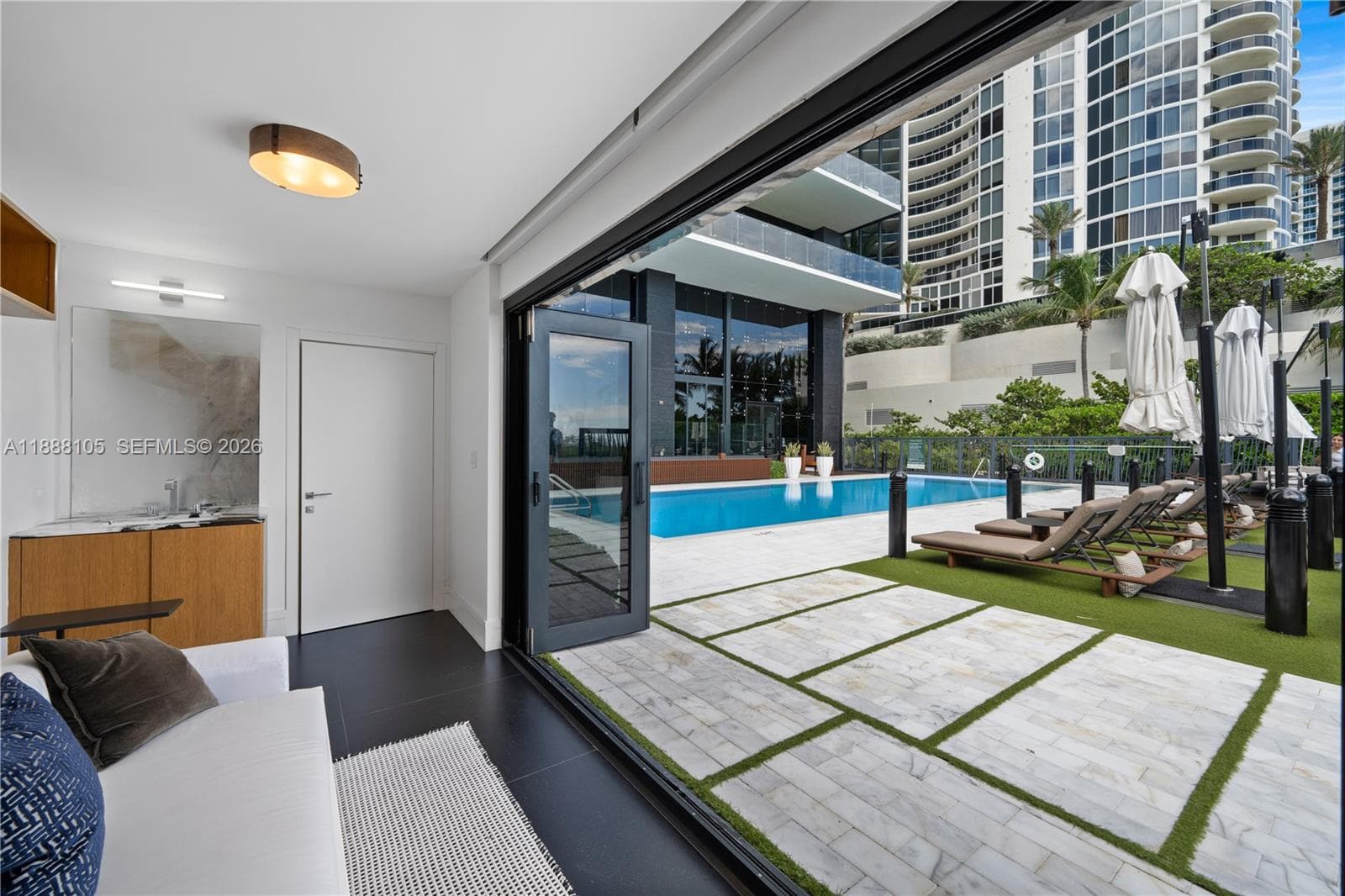 17141 Collins Ave # 1, Sunny Isles Beach FL 33160 — 38