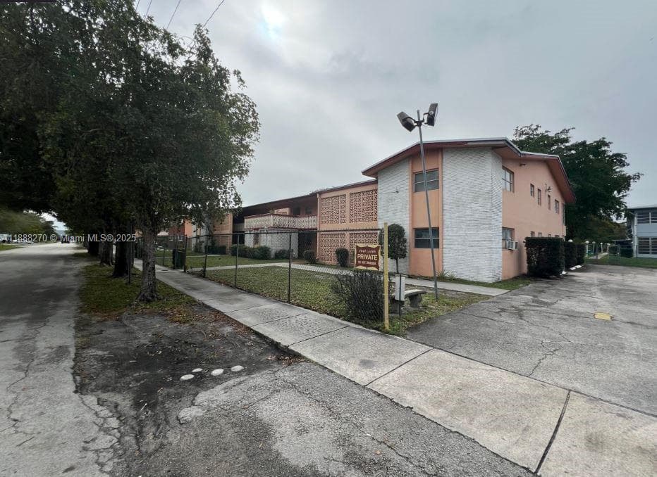 19080 NE 3rd Ct # 312, Miami FL 33179 — 1