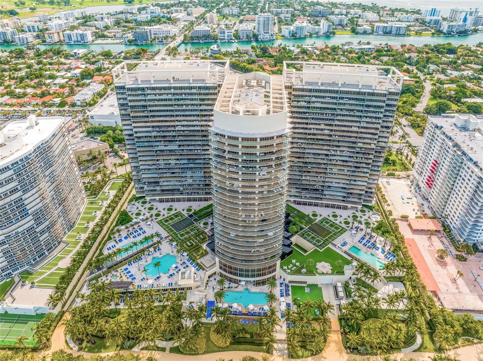 9701 Collins Avenue, Bal Harbour FL 33154 — 73