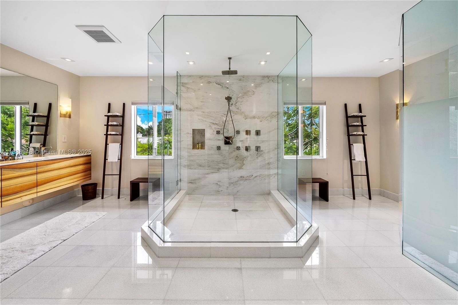1370 NE 103rd St, Miami Shores FL 33138 — 43