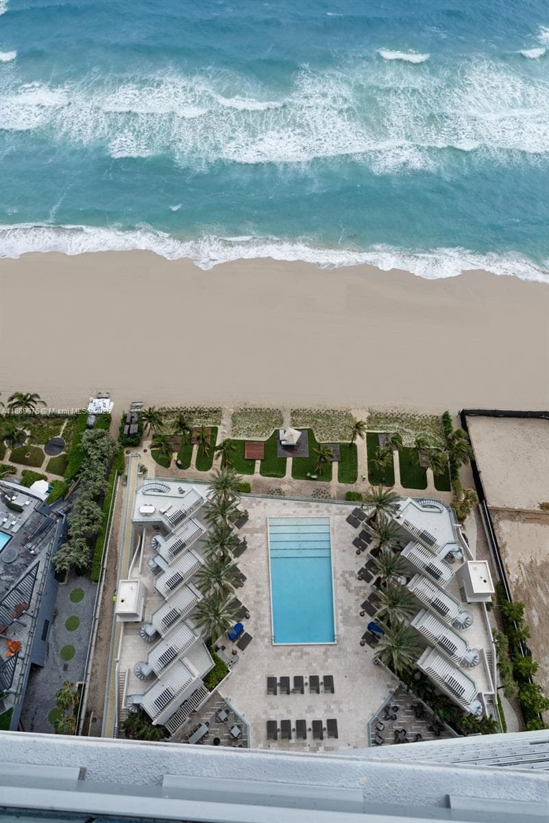 18501 Collins Ave # 2301, Sunny Isles Beach FL 33160 — 86