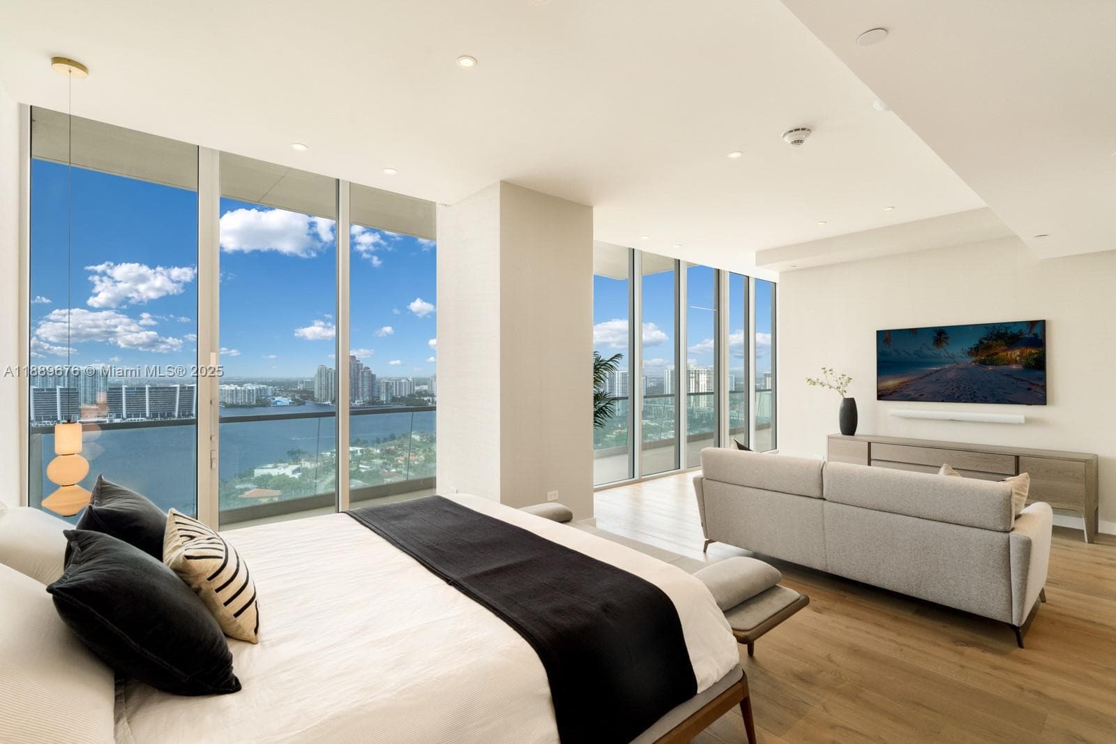 18501 Collins Ave # 2301, Sunny Isles Beach FL 33160 — 39