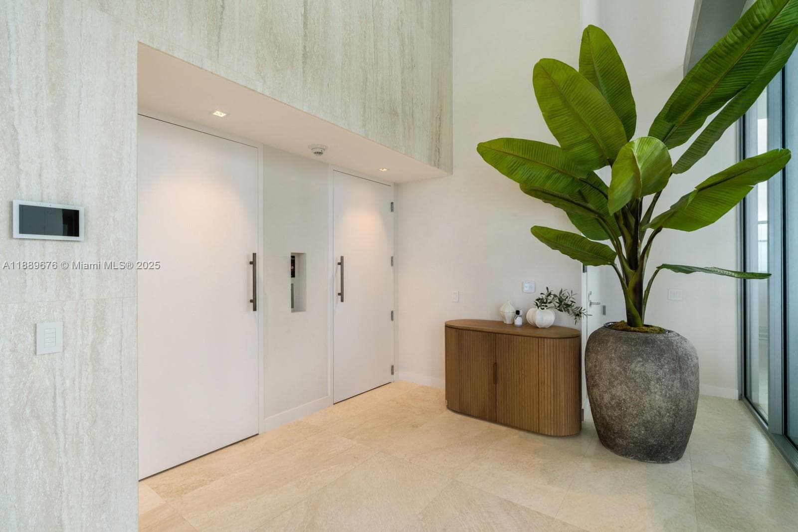 18501 Collins Ave # 2301, Sunny Isles Beach FL 33160 — 60