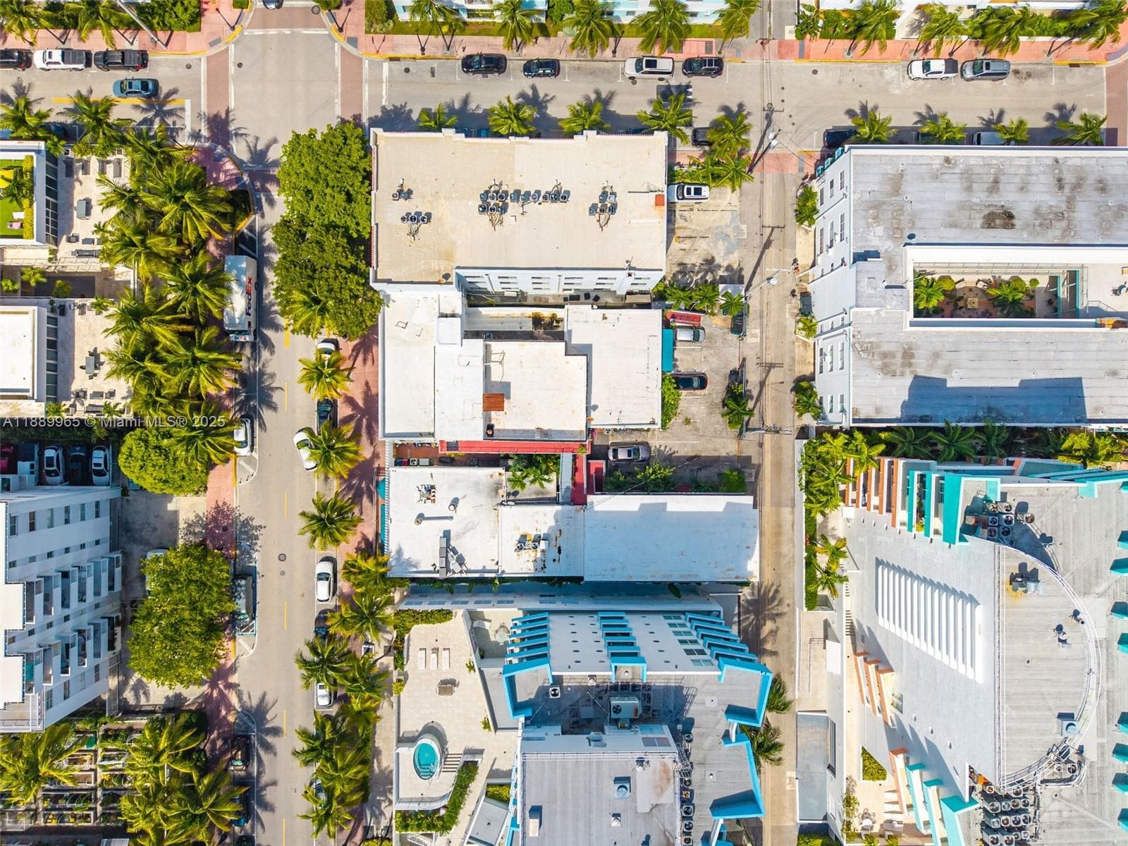 249 Collins Ave, Miami Beach FL 33139 — 16
