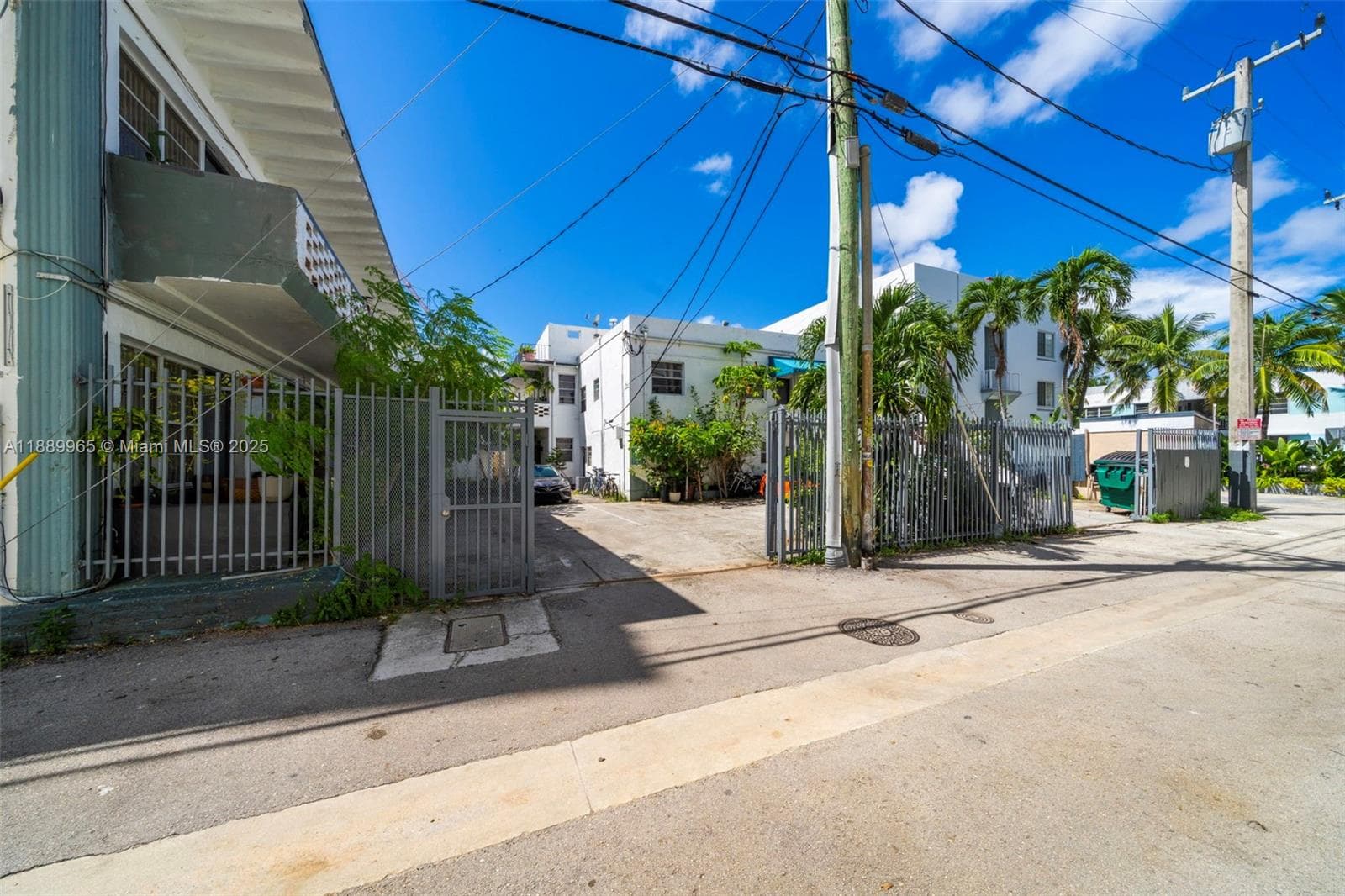 249 Collins Ave, Miami Beach FL 33139 — 12