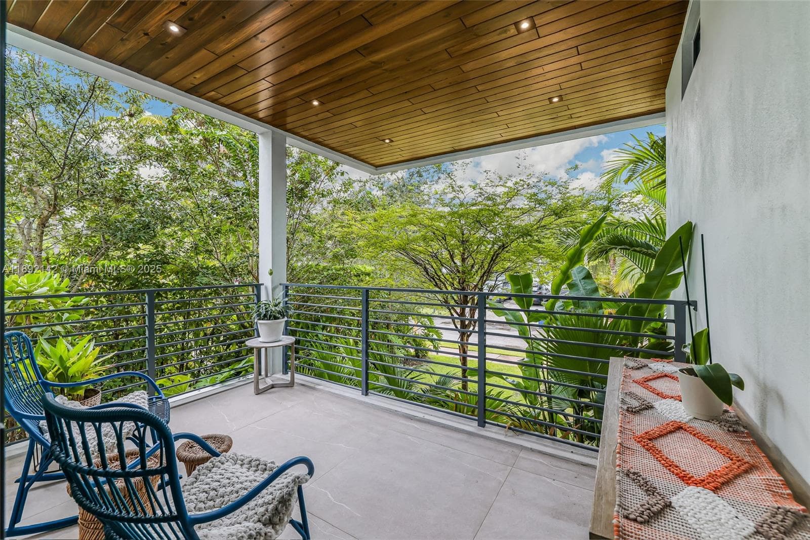 445 Ridgewood Rd, Key Biscayne FL 33149 — 26