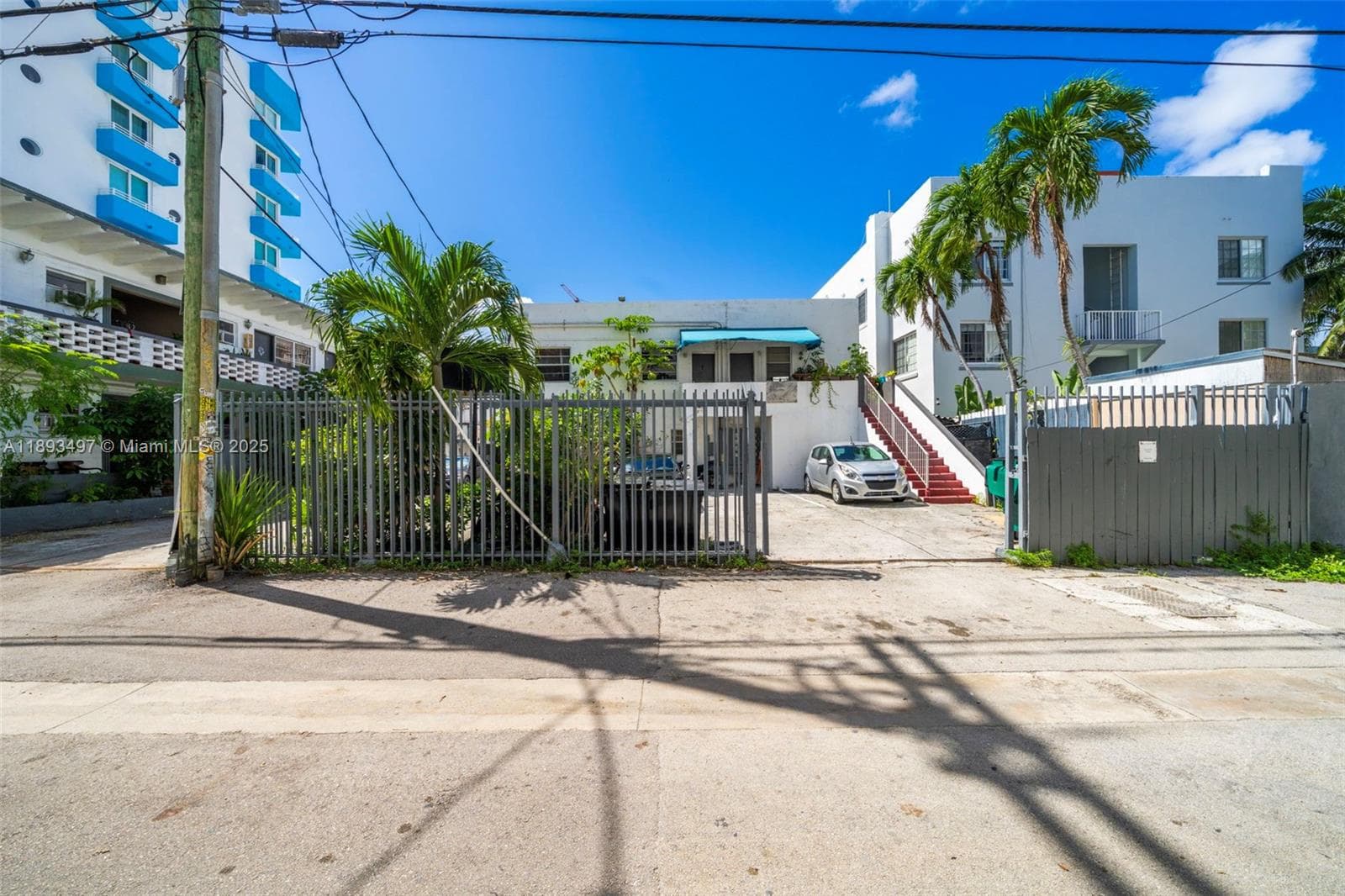 249 Collins Ave, Miami Beach FL 33139 — 9
