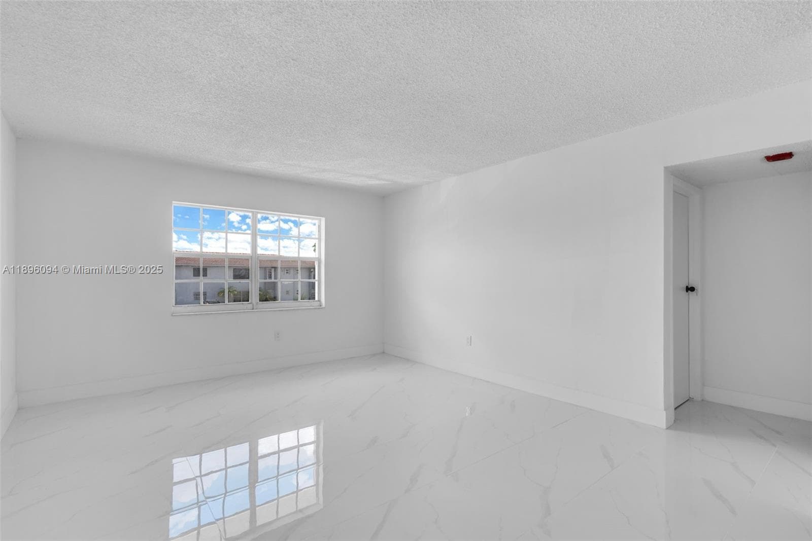 4050 NW 135th St # 11, Opa-Locka FL 33054 — 7