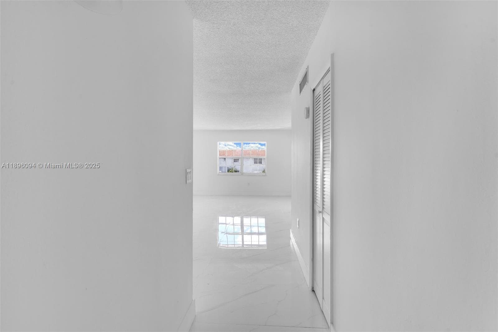4050 NW 135th St # 11, Opa-Locka FL 33054 — 3