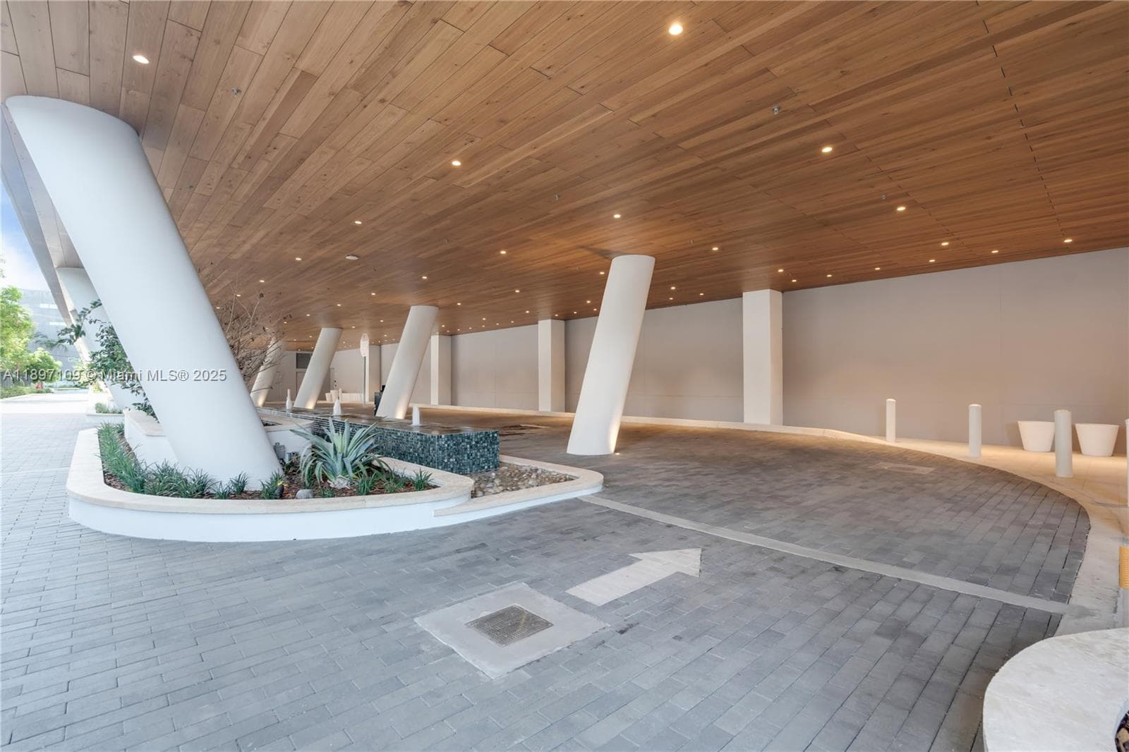 2655 S Bayshore # 1506, Coconut Grove FL 33133 — 38