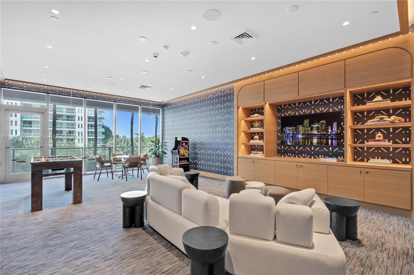 2655 S Bayshore # 1506, Coconut Grove FL 33133 — 45