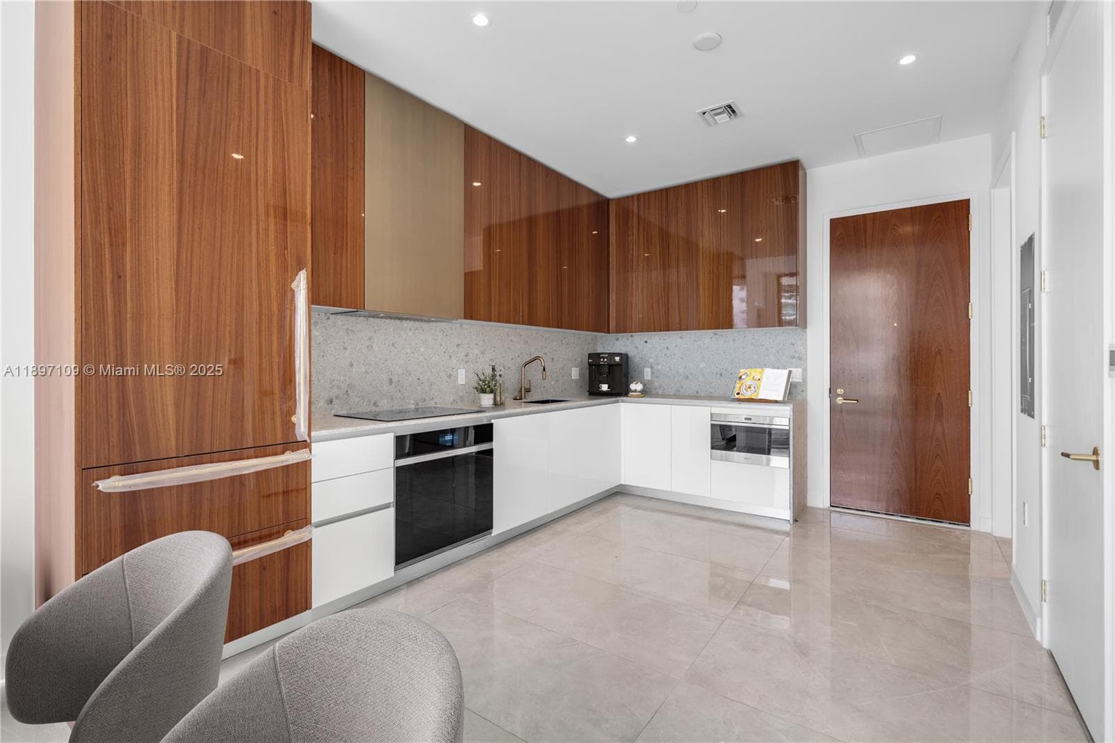 2655 S Bayshore # 1506, Coconut Grove FL 33133 — 11