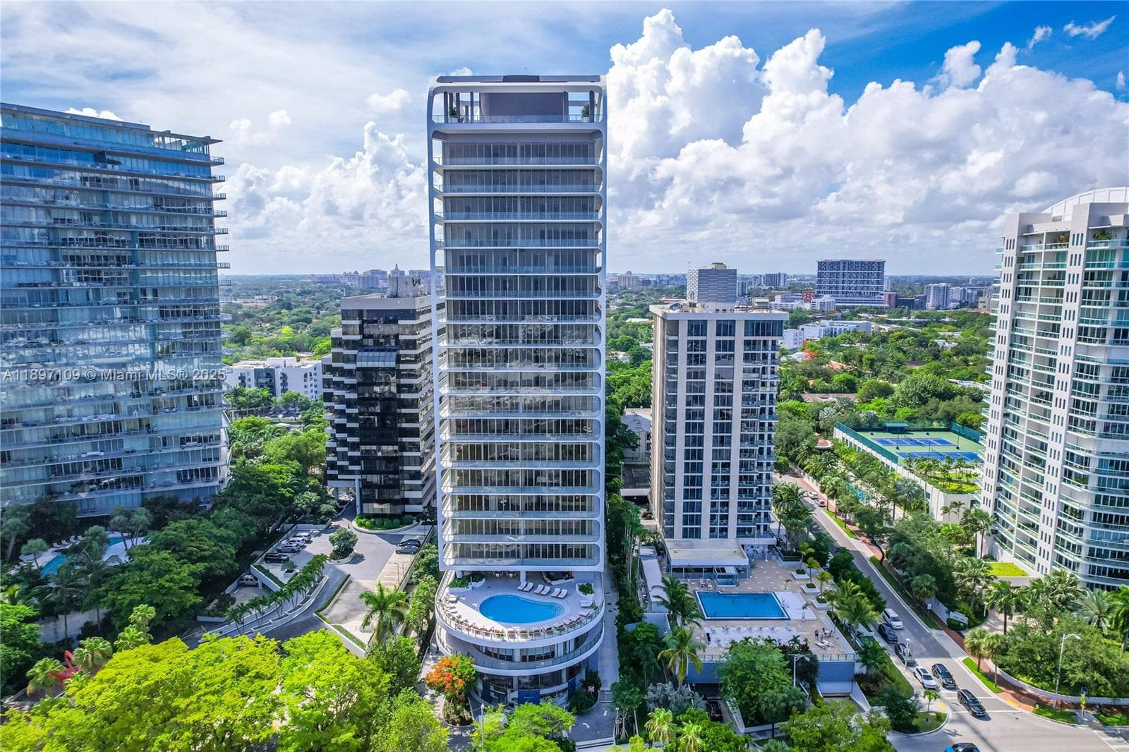 2655 S Bayshore # 1506, Coconut Grove FL 33133 — 4