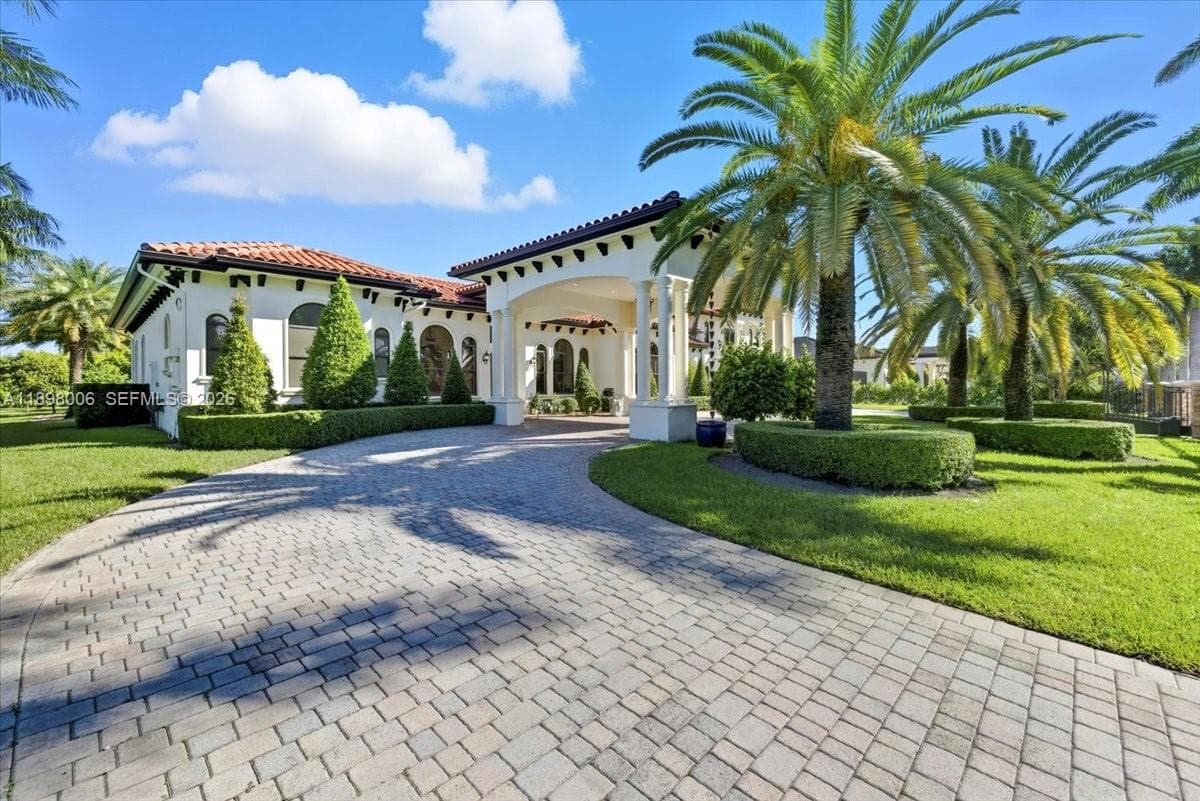 10181 NW 131st St, Hialeah Gardens FL 33018 — 2
