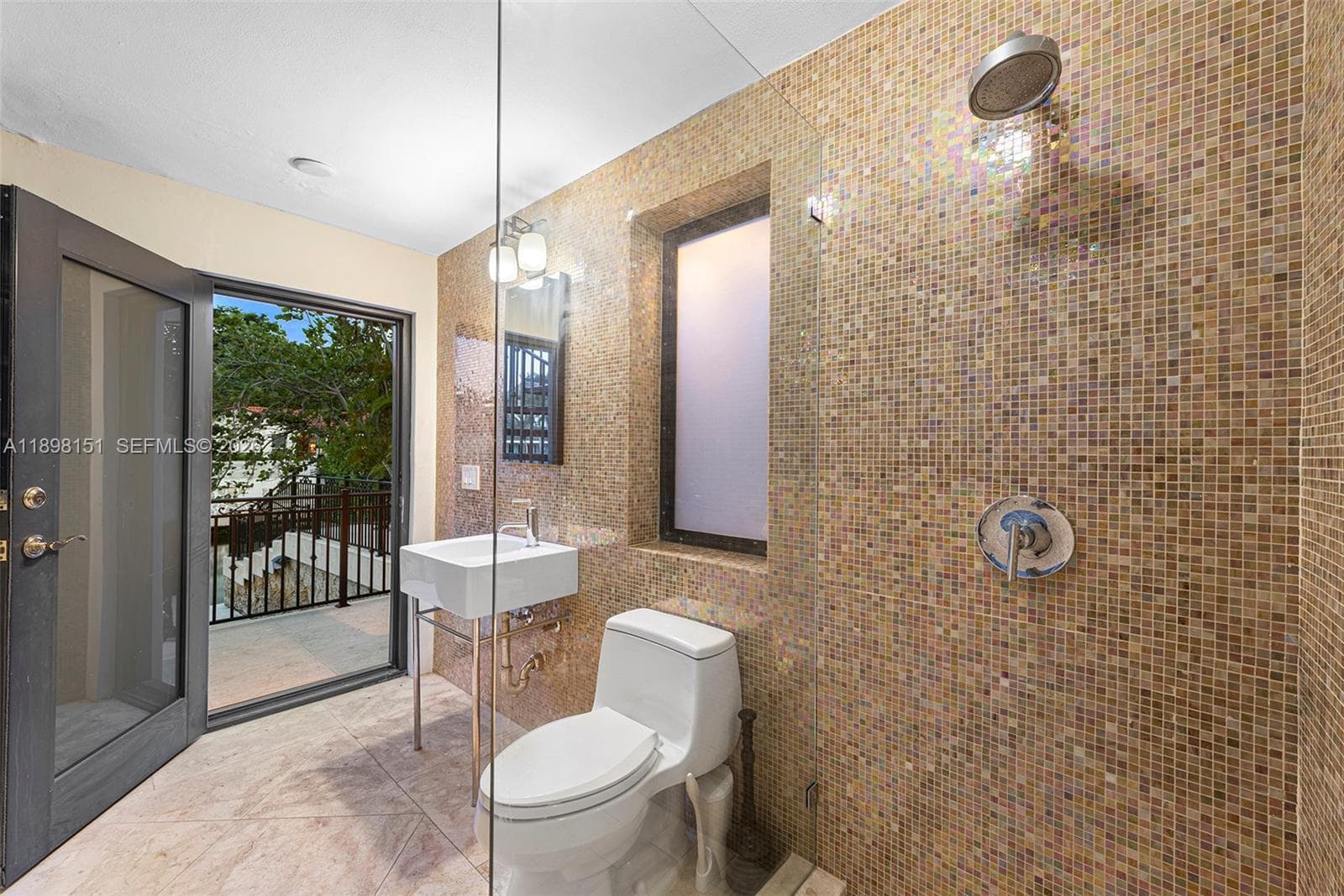 6700 Granada Blvd, Coral Gables FL 33146 — 84