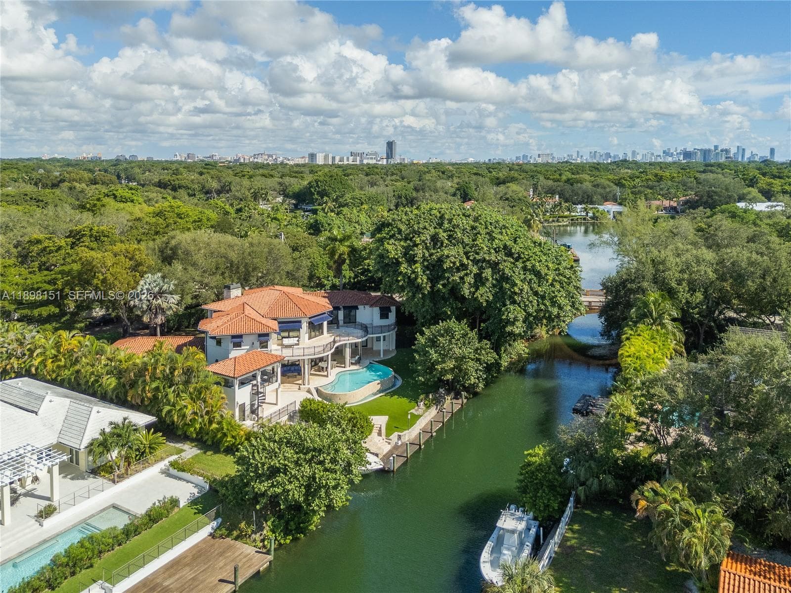 6700 Granada Blvd, Coral Gables FL 33146 — 64