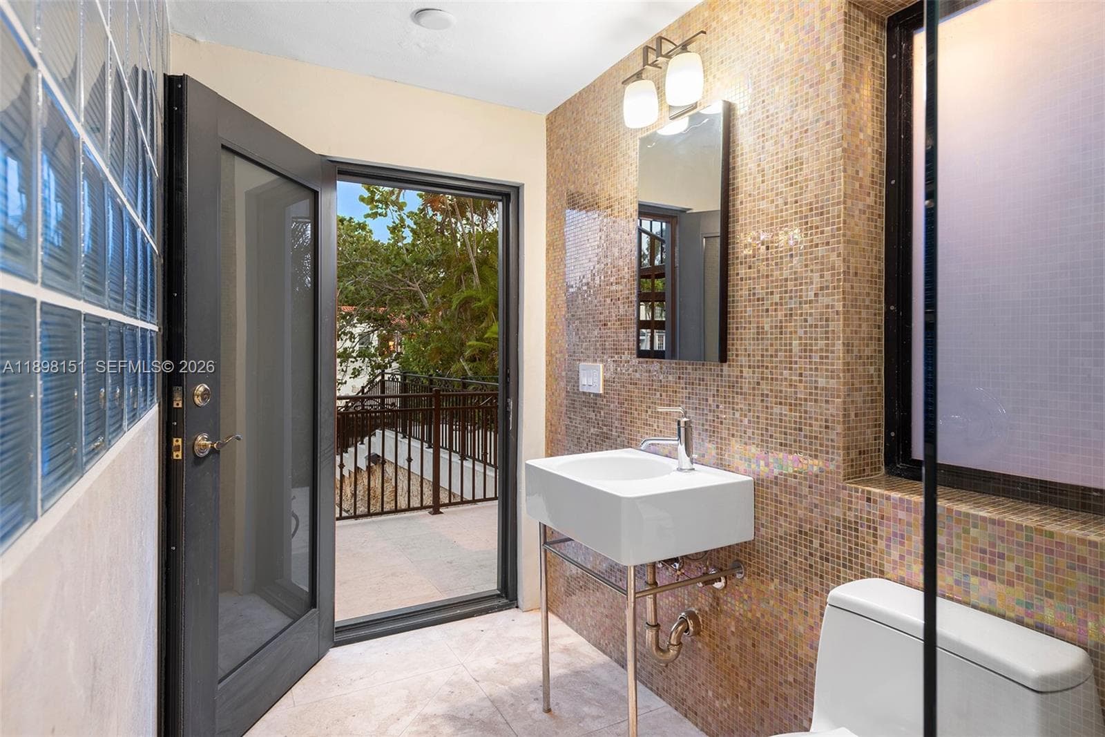 6700 Granada Blvd, Coral Gables FL 33146 — 83