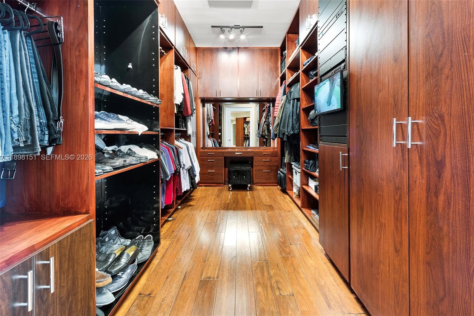 6700 Granada Blvd, Coral Gables FL 33146 — 39
