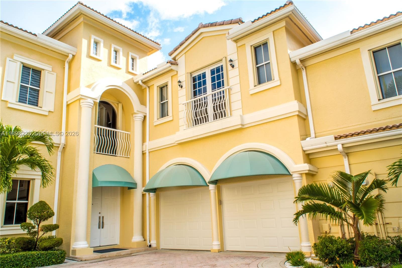 3705 NE 214  St # 13, Aventura FL 33180 — 23
