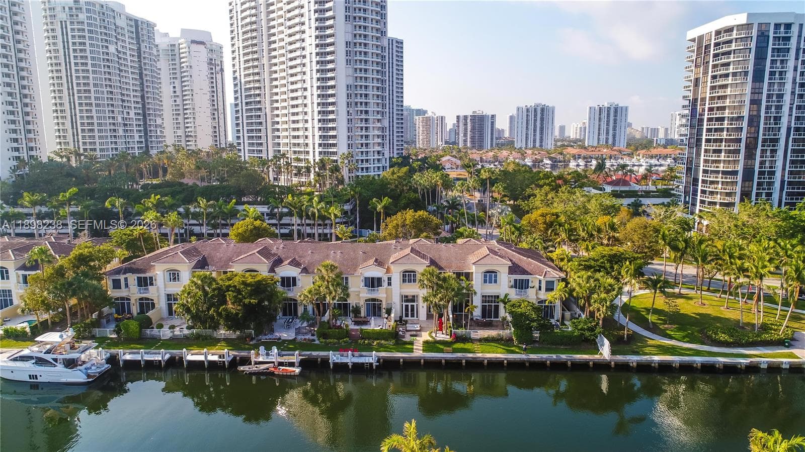 3705 NE 214  St # 13, Aventura FL 33180 — 4