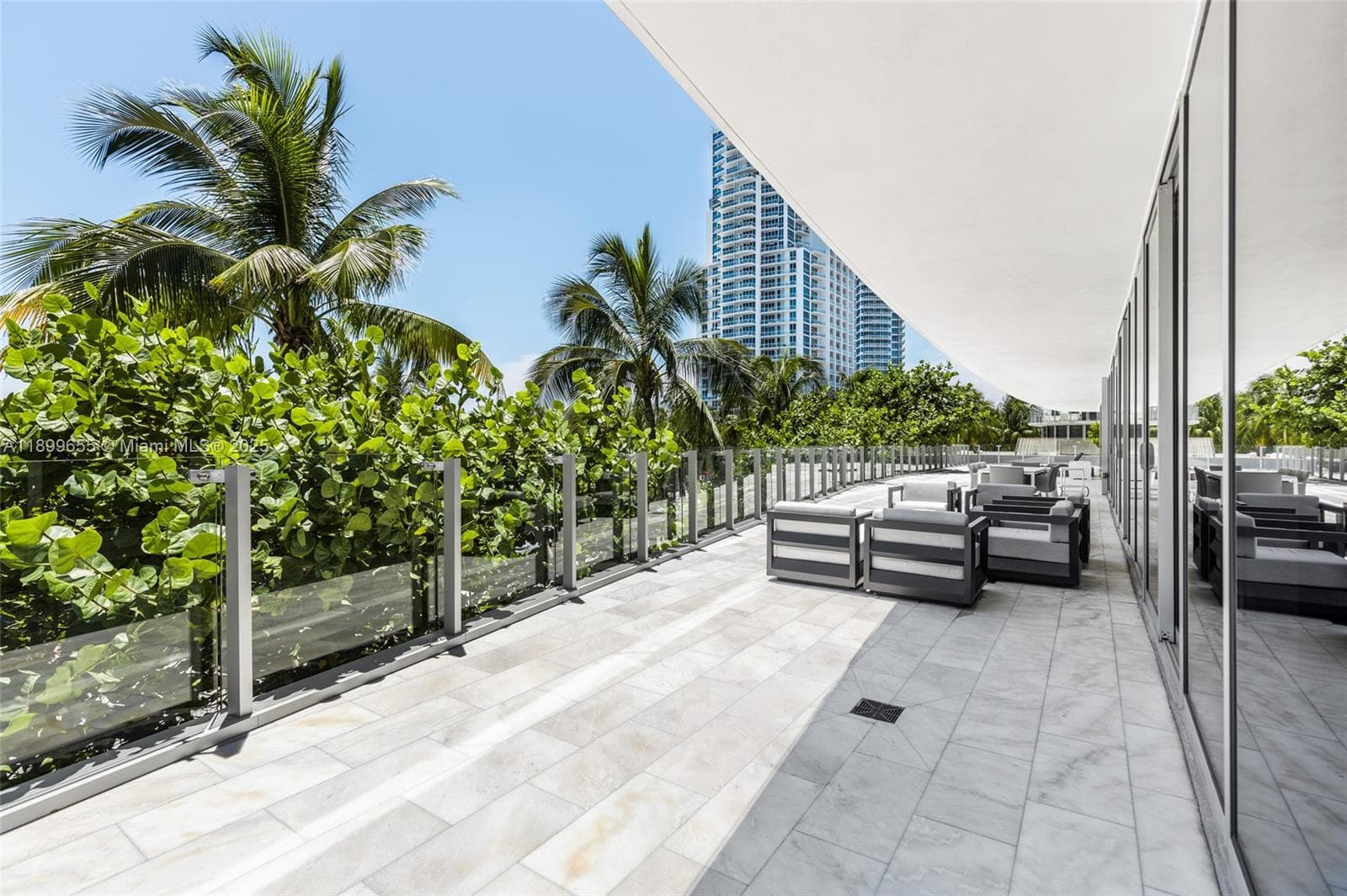 1 Collins Ave # 207, Miami Beach FL 33139 — 23