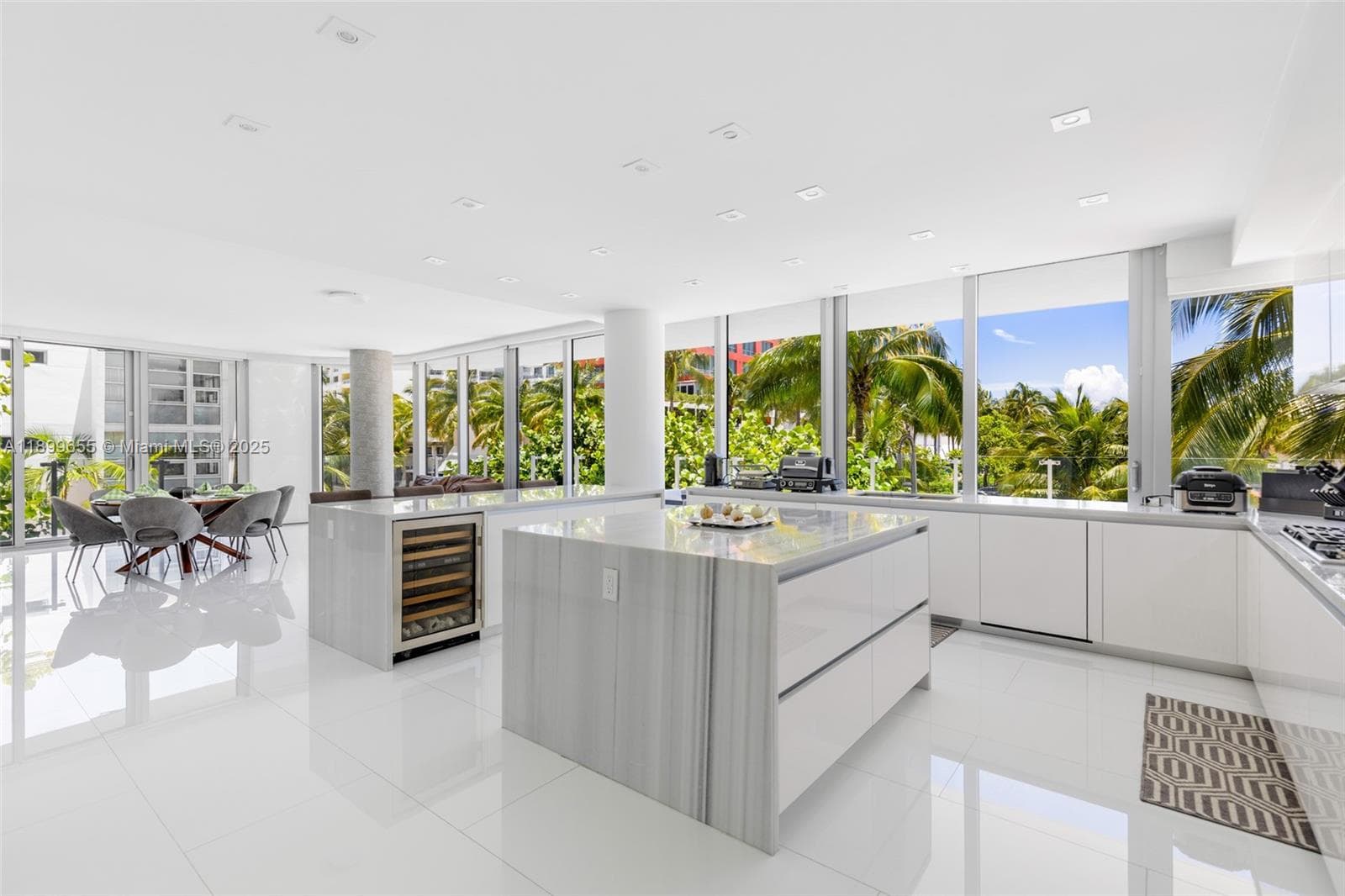 1 Collins Ave # 207, Miami Beach FL 33139 — 17