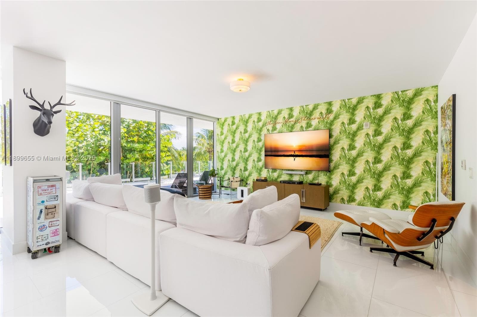 1 Collins Ave # 207, Miami Beach FL 33139 — 11