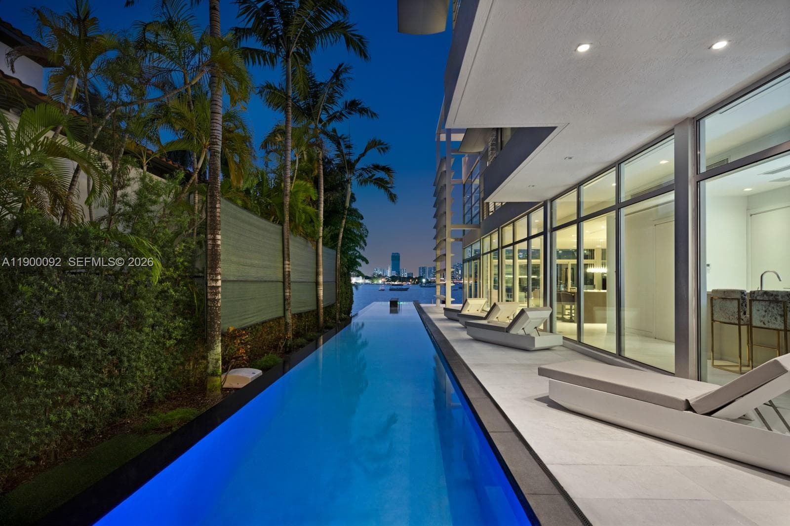 440 S Hibiscus Dr, Miami Beach FL 33139 — 10