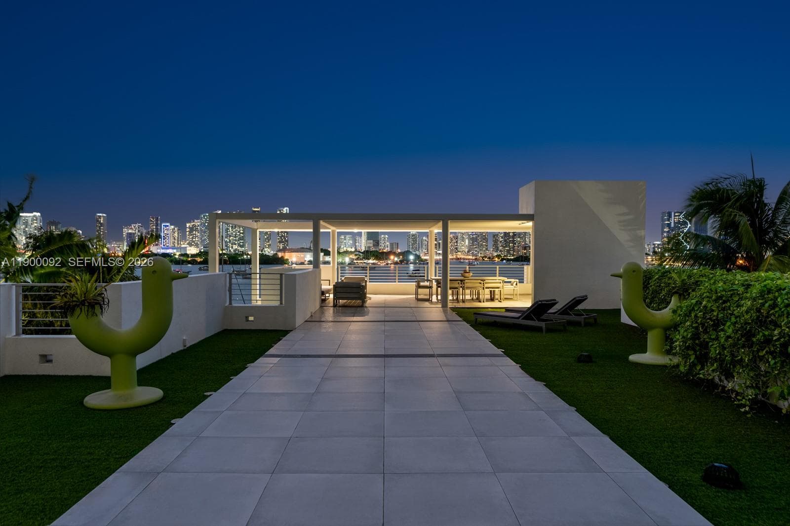 440 S Hibiscus Dr, Miami Beach FL 33139 — 11