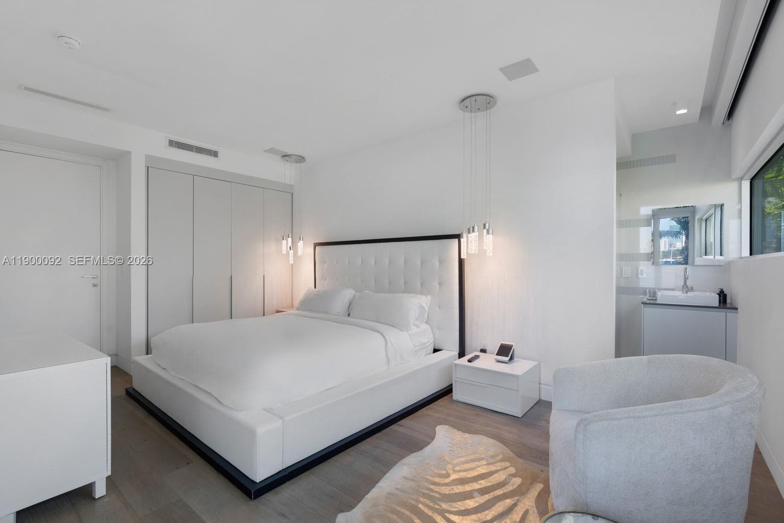 440 S Hibiscus Dr, Miami Beach FL 33139 — 44