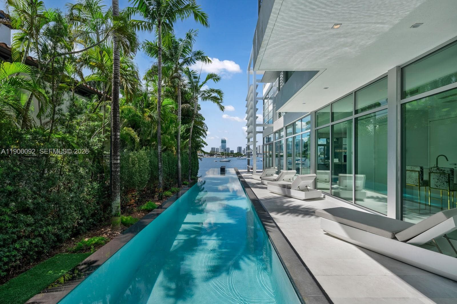 440 S Hibiscus Dr, Miami Beach FL 33139 — 68