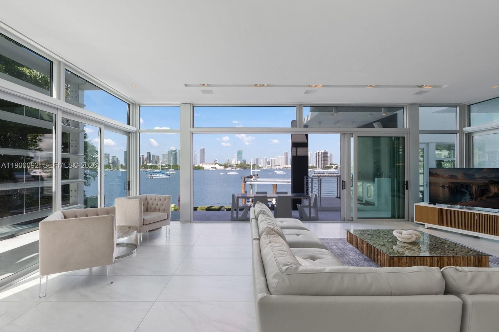 440 S Hibiscus Dr, Miami Beach FL 33139 — 25