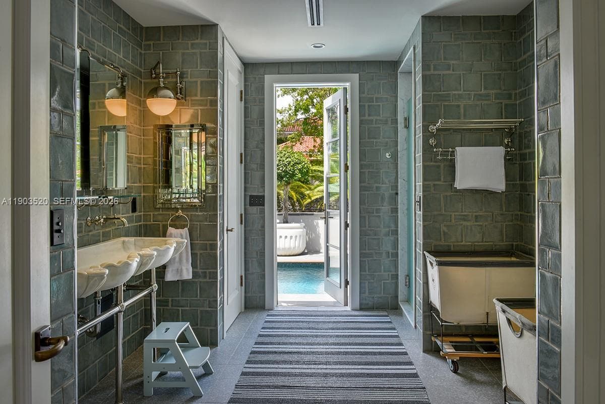 5771 SW 94th St, Pinecrest FL 33156 — 39