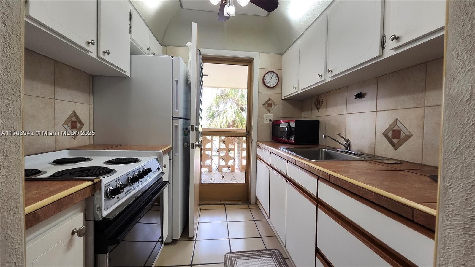 16901 NE 13th Ave # 306, Miami FL 33162 — 5