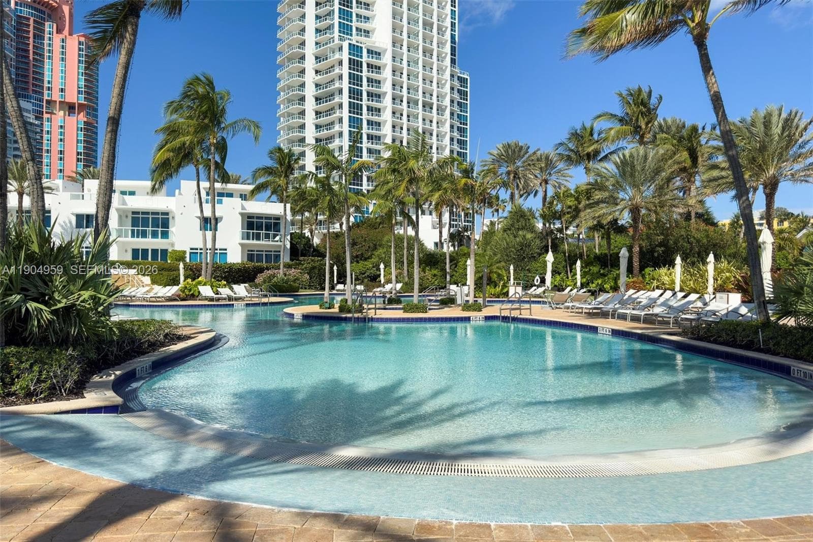 100 S Pointe Dr # 3203, Miami Beach FL 33139 — 45