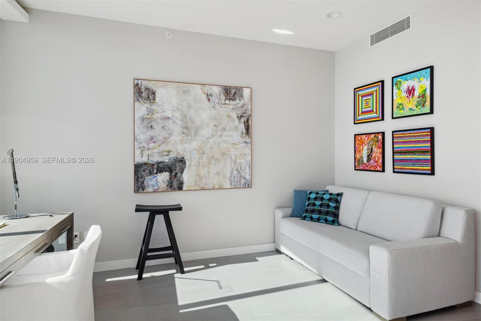 100 S Pointe Dr # 3203, Miami Beach FL 33139 — 37