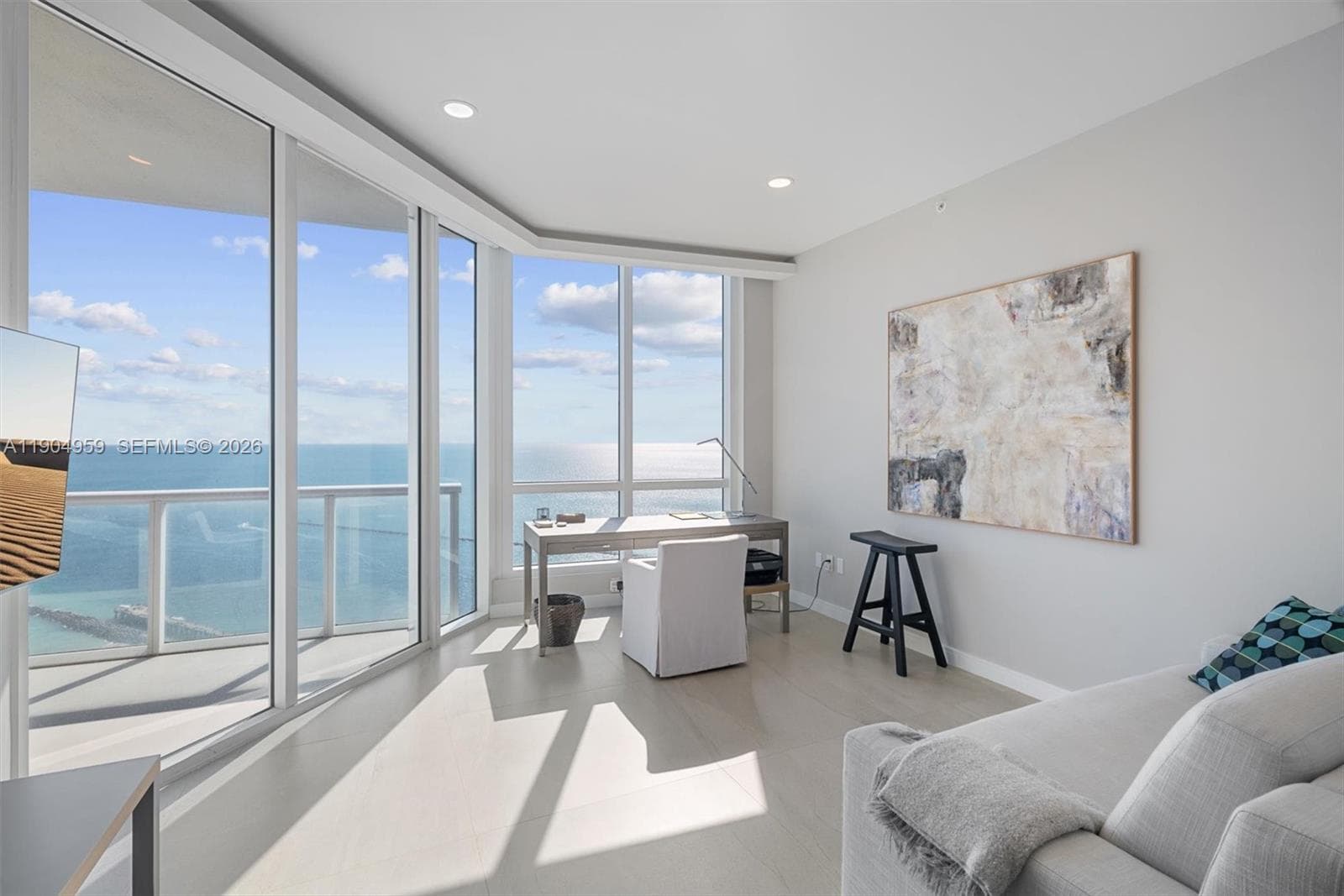 100 S Pointe Dr # 3203, Miami Beach FL 33139 — 35