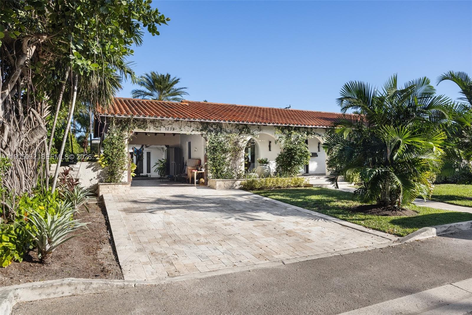1233 102nd St, Bay Harbor Islands FL 33154 — 41