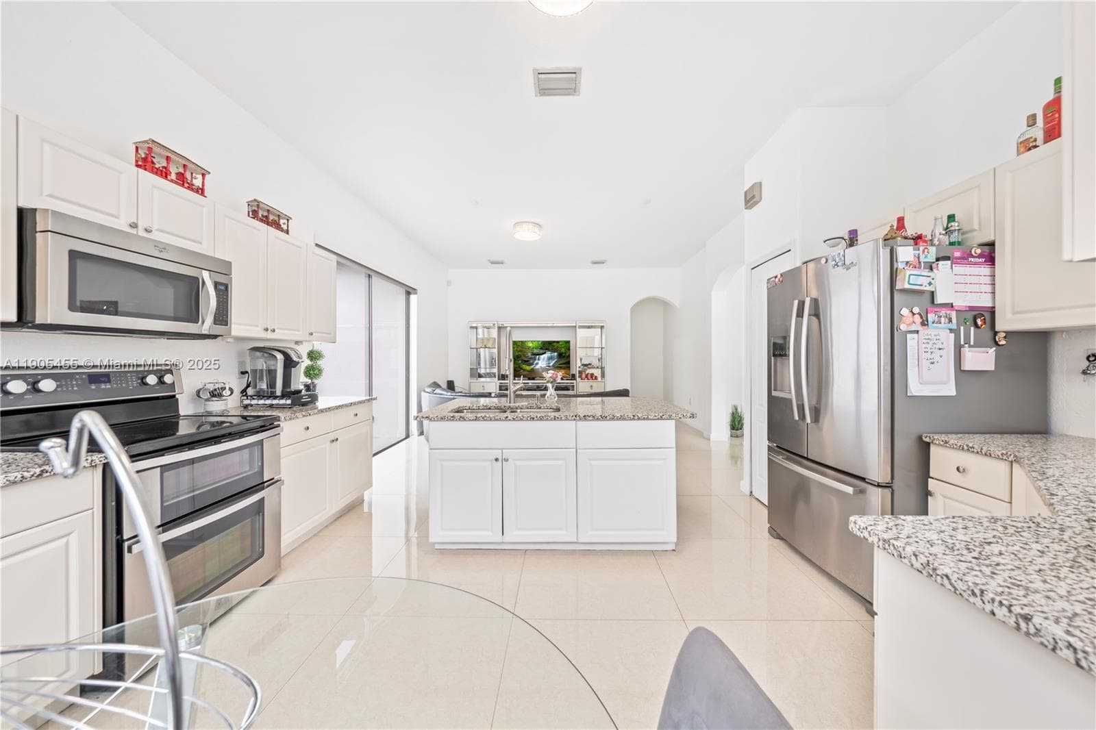 18000 NW 90th Pl, Hialeah FL 33018 — 11