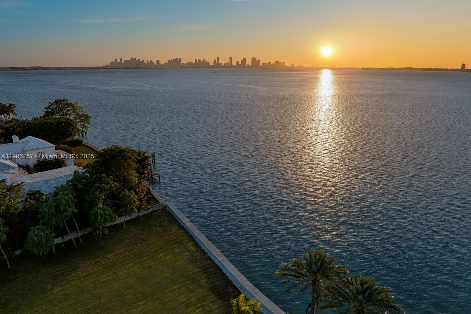 5840 N Bay Rd, Miami Beach FL 33140 — 4