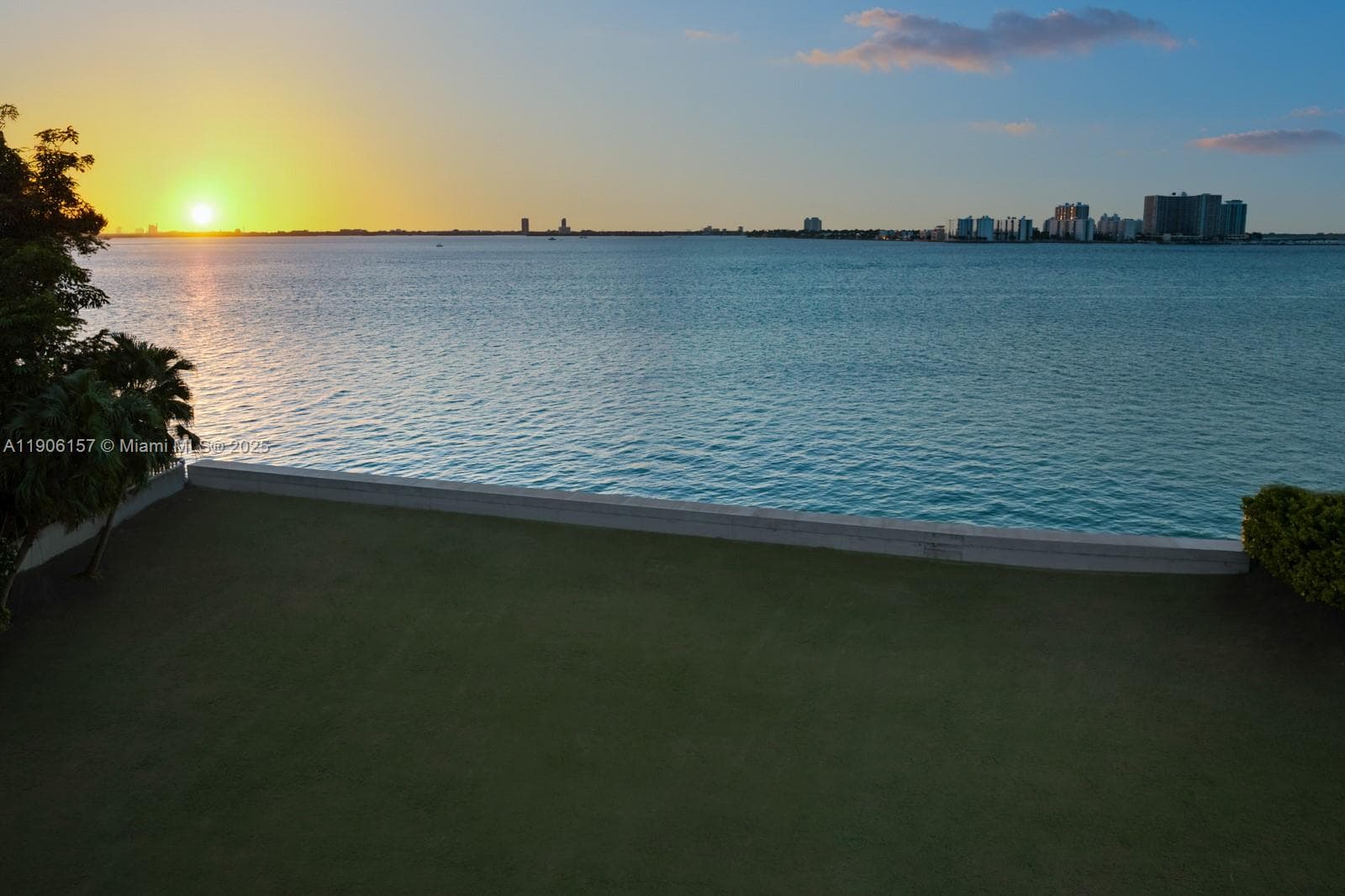 5840 N Bay Rd, Miami Beach FL 33140 — 8