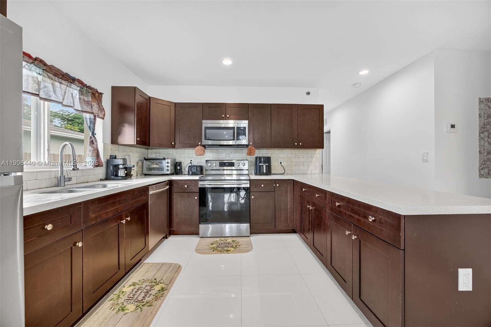 344 SW 3rd St, Florida City FL 33034 — 7