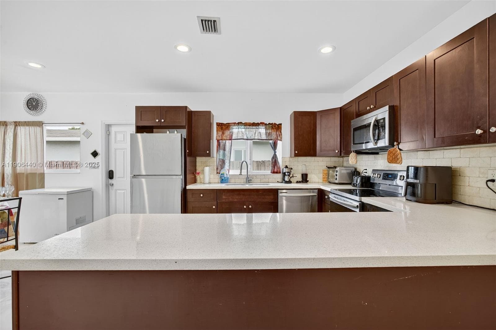 344 SW 3rd St, Florida City FL 33034 — 9